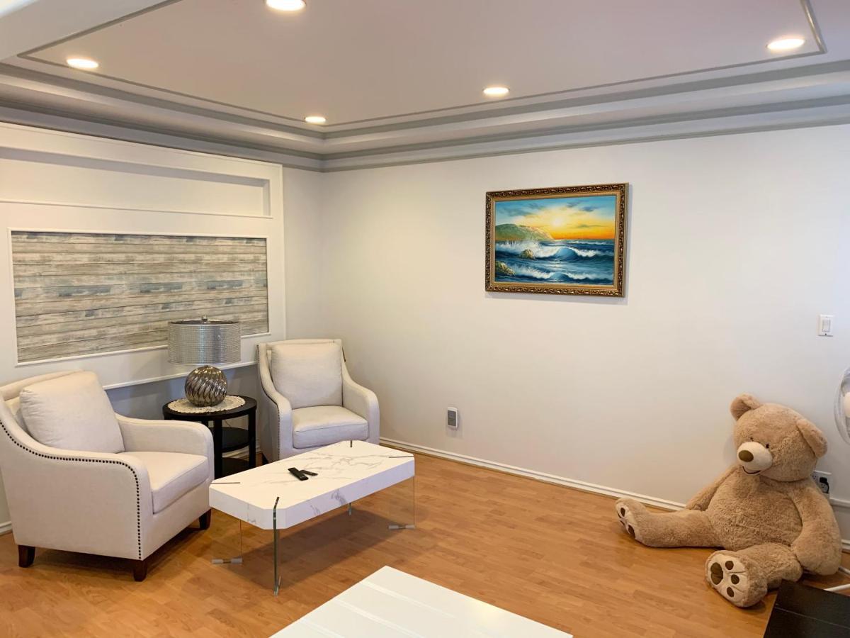 One Bedroom Queen Bed Sharing Washroom In Tiger Sweet House License## 列治文 外观 照片