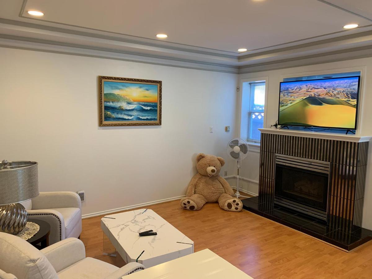 One Bedroom Queen Bed Sharing Washroom In Tiger Sweet House License## 列治文 外观 照片